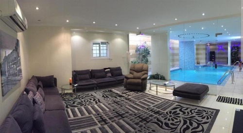 Romance Chalet image 2